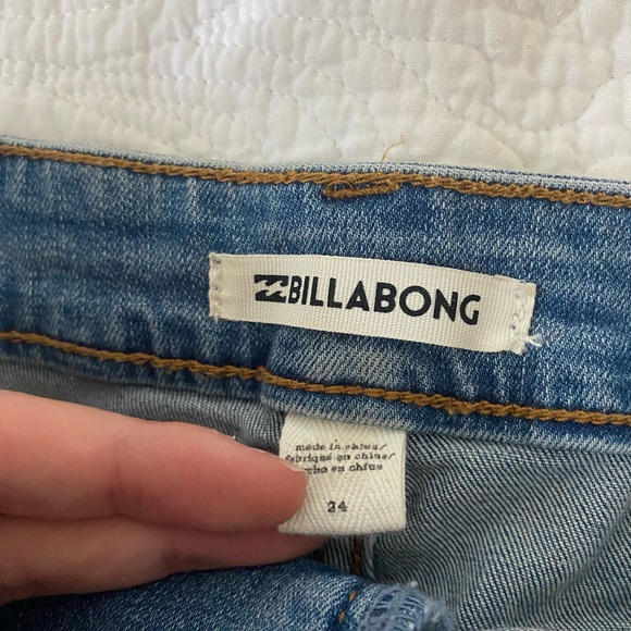 Billabong Jean shorts - Picture 3 of 3